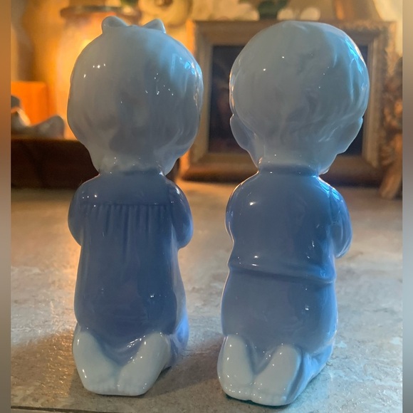 Vintage Inarco Praying Children Boy & Girl Porcelain Figurine Japan - Picture 2 of 8
